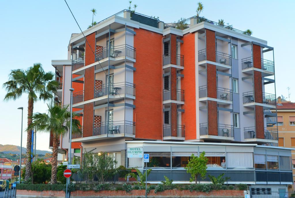 Hotel Olympic Diano Marina Extérieur photo